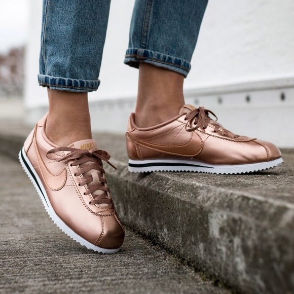 nike cortez se women's